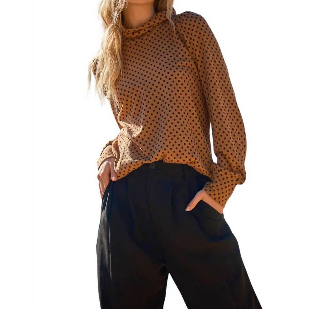 NEW AND THE WHY wish i was a star turtle neck top in brown